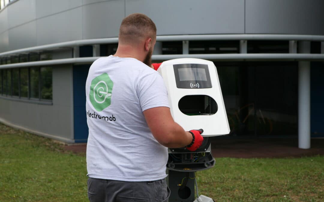 Entreprises et Copropriétés : le programme Advenir finance l&rsquo;installation de bornes de recharge