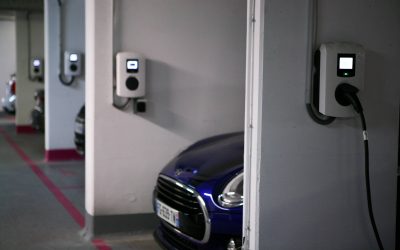 Prise électrique en garage copropriété : procédure et législation